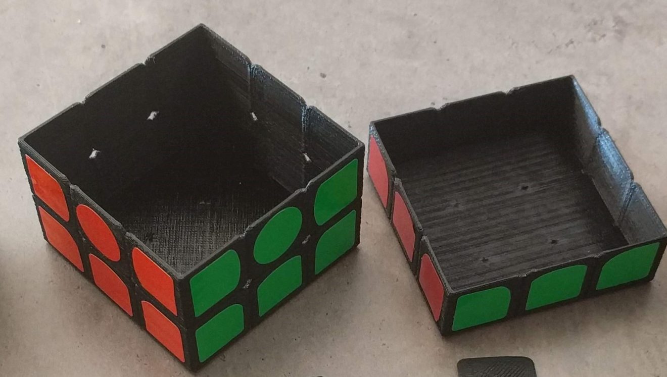 Coquille Rubik's Cube (2 parties)